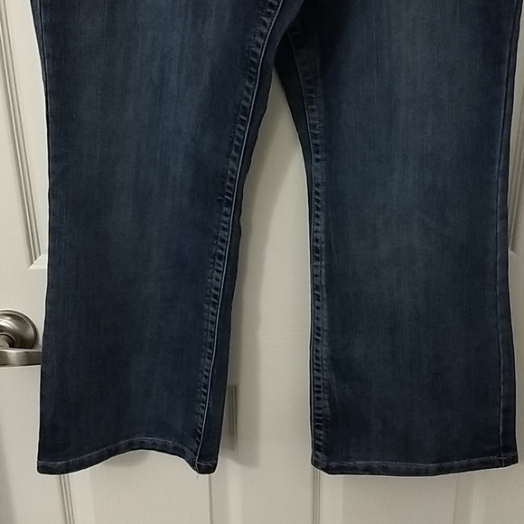 Jeans - Picture 2 of 7